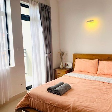 Lägenhet på 60 m² i Chamkar Morn, med 2 sovrum och 2 badrum  Phnom Penh Exteriör bild