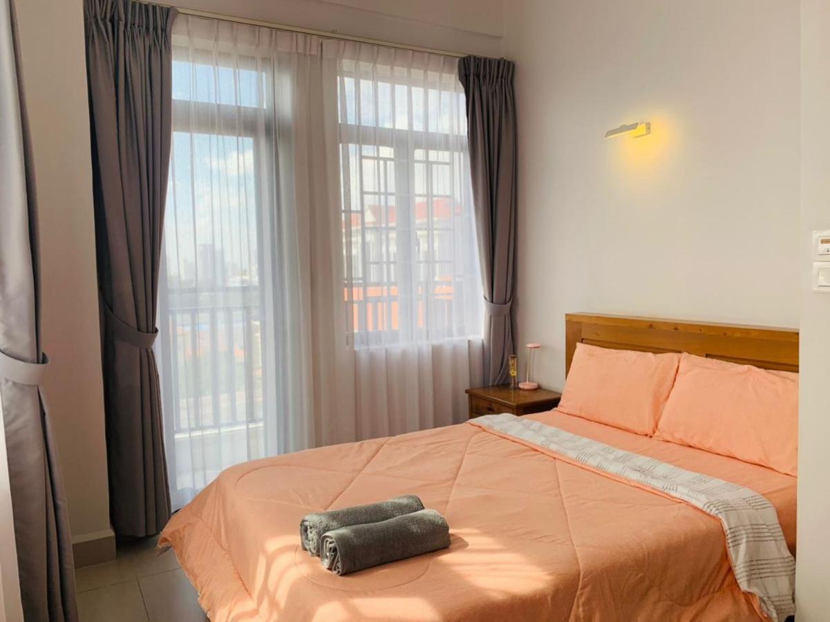 Lägenhet på 60 m² i Chamkar Morn, med 2 sovrum och 2 badrum  Phnom Penh Exteriör bild
