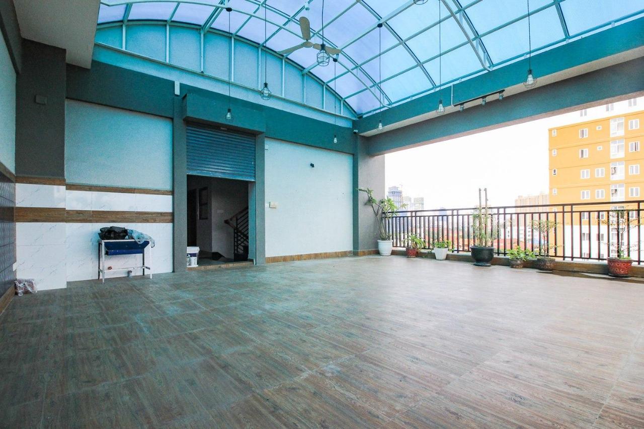 Lägenhet på 60 m² i Chamkar Morn, med 2 sovrum och 2 badrum  Phnom Penh Exteriör bild